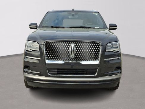 Certified 2023 Lincoln Navigator L Reserve AWD/4WD image 2