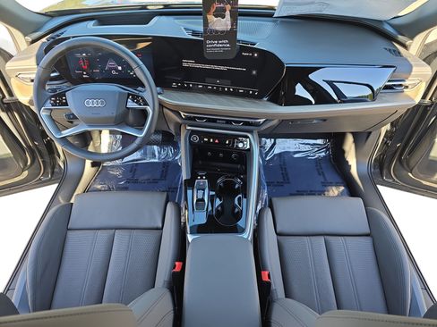 New 2025 Audi Q5 Premium Plus image 9