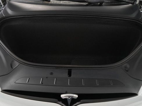 Used 2024 Tesla Model X Plaid image 61