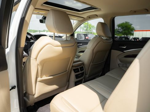 Used 2017 Acura MDX SH-AWD image 19