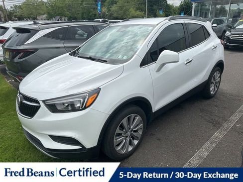 Used 2020 Buick Encore Preferred w/ Safety Package FWD image 3