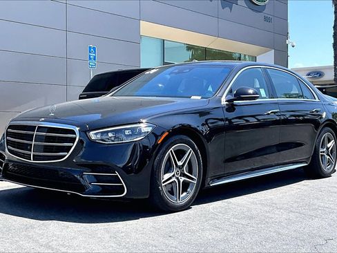 Used 2024 Mercedes-Benz S 580e 4MATIC Sedan image 1