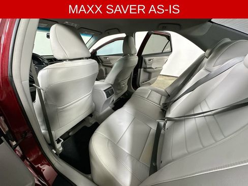 Used 2017 Toyota Camry XLE FWD image 12