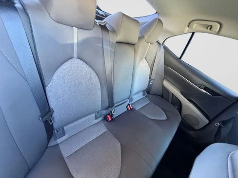 Used 2021 Toyota Camry LE FWD image 18