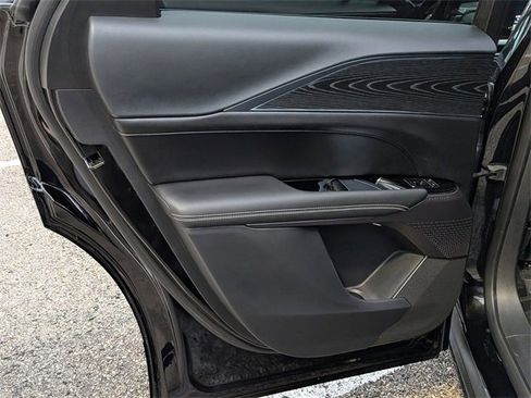 Used 2025 Cadillac Lyriq Sport image 24