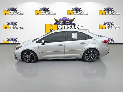 Used 2022 Toyota Corolla SE w/ Carpet Mat Package (TMS) image 8