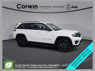 Certified 2025 Jeep Grand Cherokee Limited w/ Black Appearance Package AWD/4WD 360° Tour