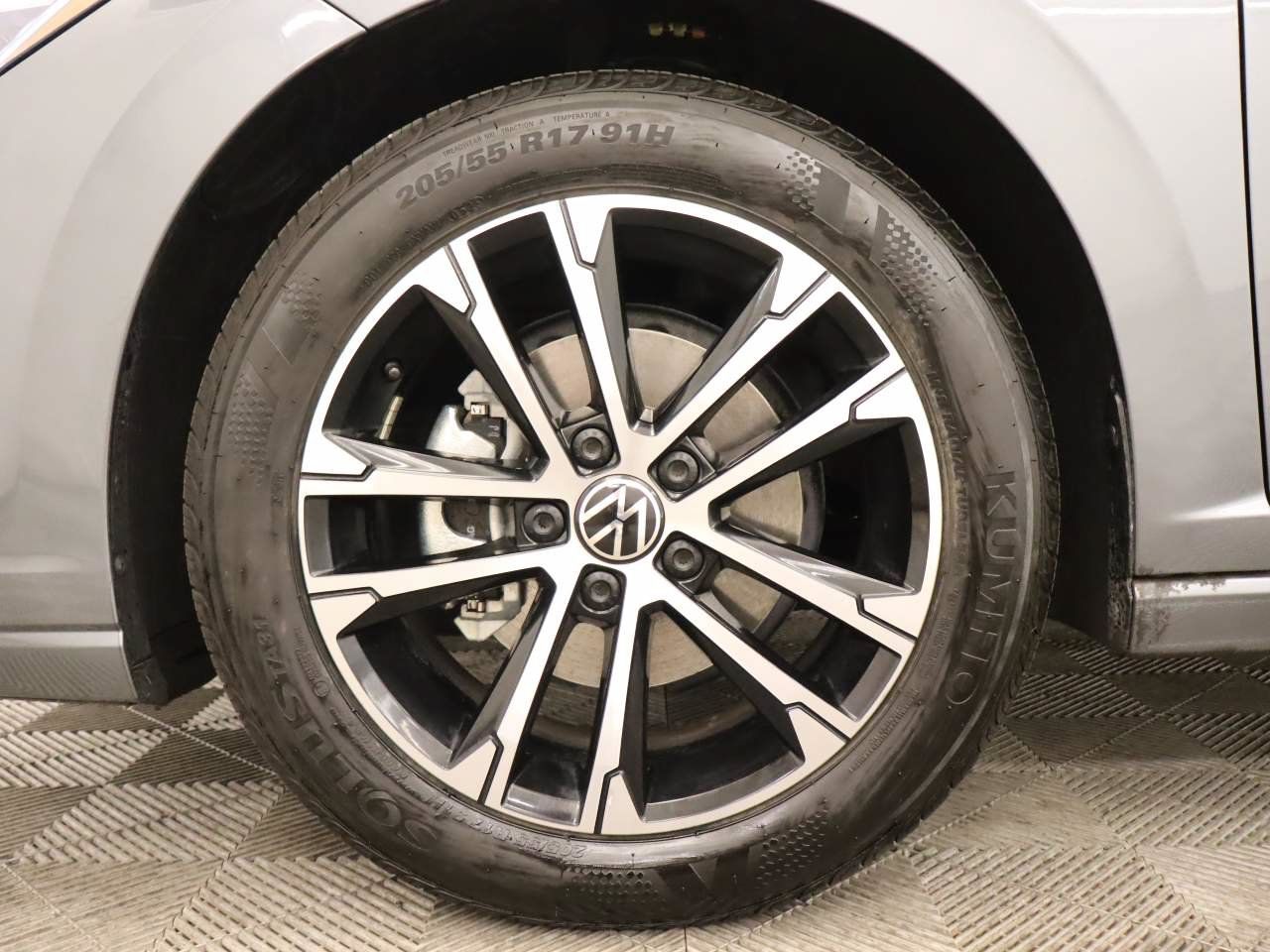 Certified 2025 Volkswagen Jetta Sport FWD image 7