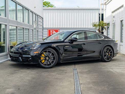 Used 2023 Porsche Panamera Turbo S AWD/4WD image 3