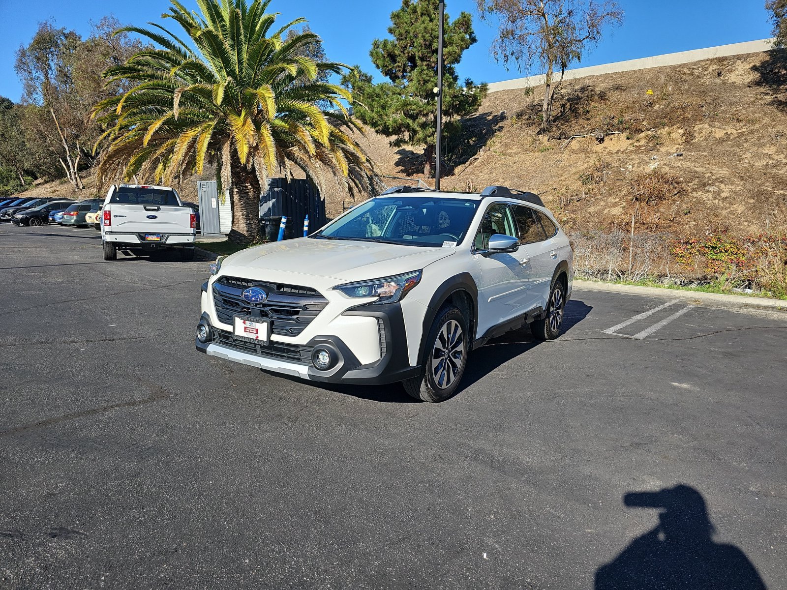 Used 2024 Subaru Outback Touring XT AWD/4WD image 3
