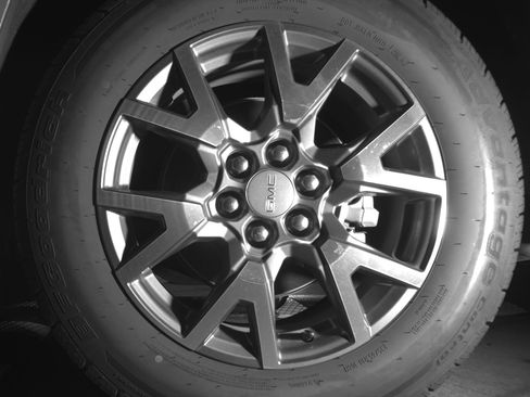 Used 2023 GMC Acadia SLT image 14