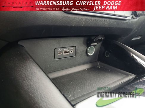 Used 2024 Nissan Altima 2.5 SV FWD image 25