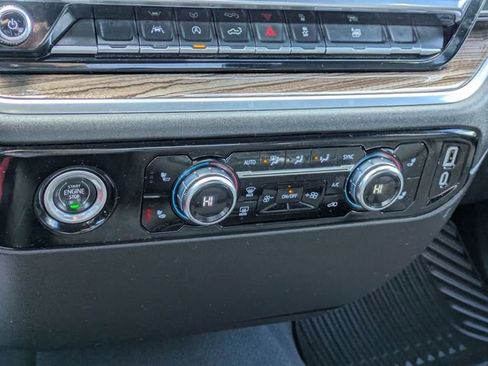 Used 2023 GMC Sierra 1500 Elevation image 24