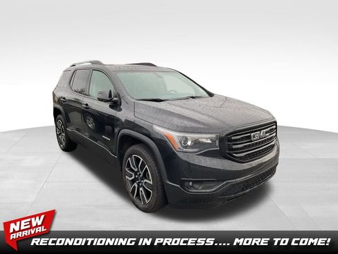 Used 2019 GMC Acadia SLT w/ Black Edition image 1