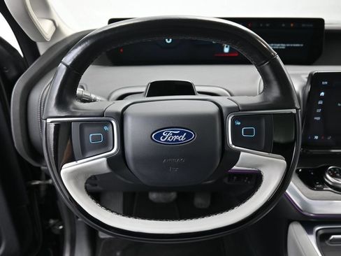Used 2025 Ford Expedition Max Platinum AWD/4WD image 13
