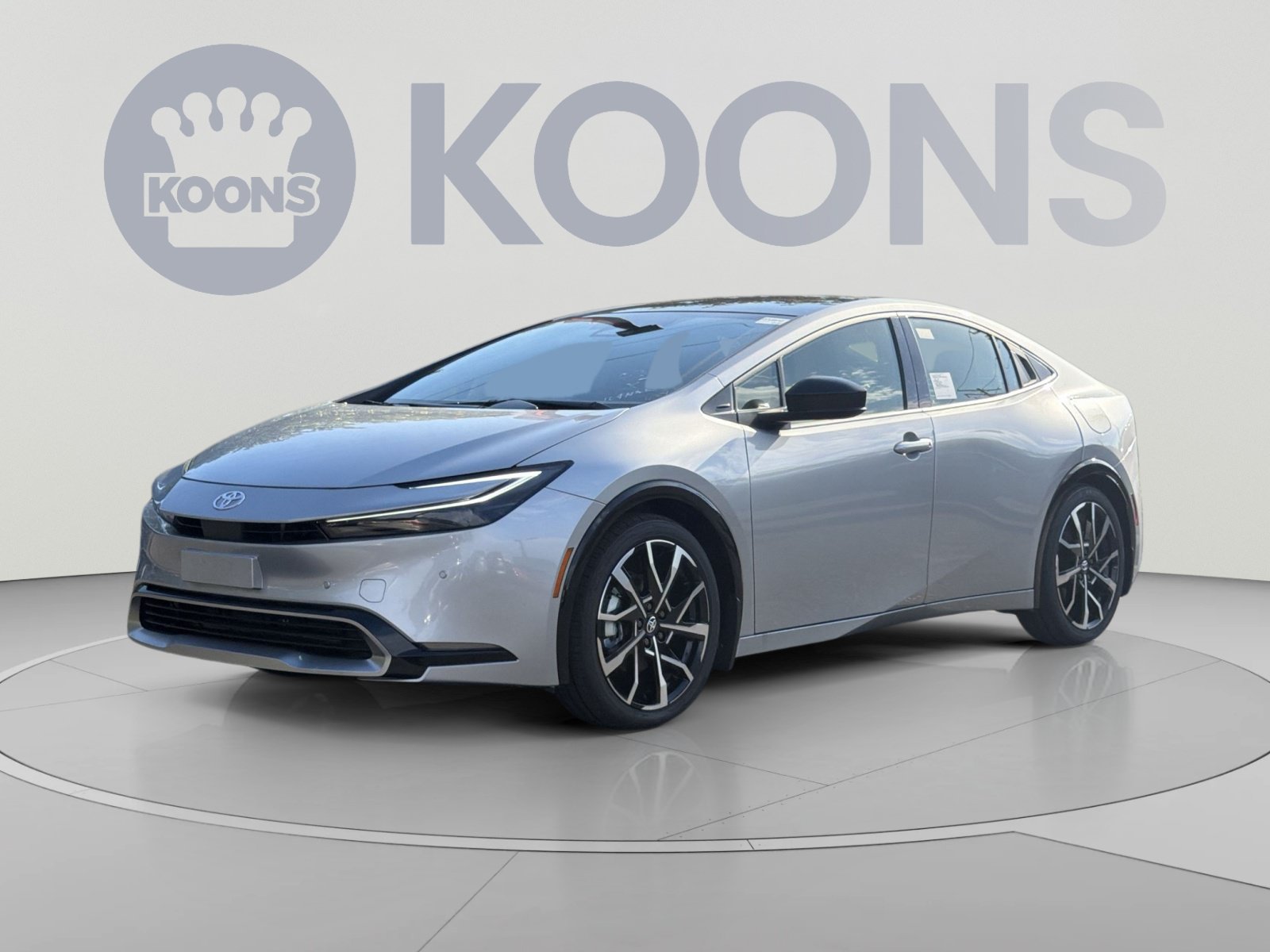 New 2027 Toyota Prius Plug-In Hybrid FWD image 1