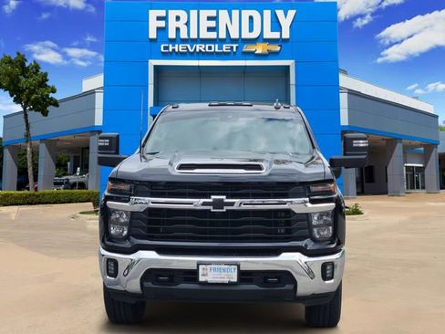 Used 2025 Chevrolet Silverado 2500 LT w/ Texas Edition image 2