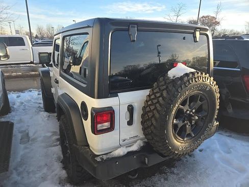 Used 2022 Jeep Wrangler Willys image 5