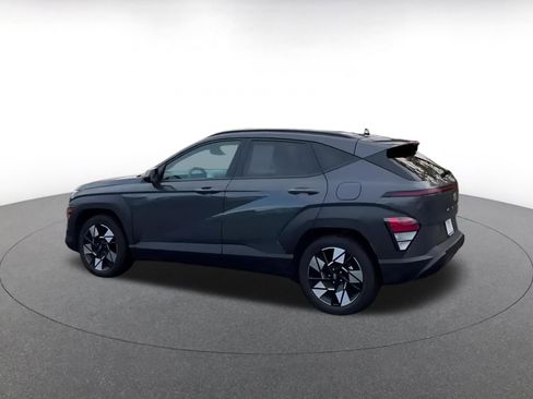 Used 2025 Hyundai Kona SEL image 4