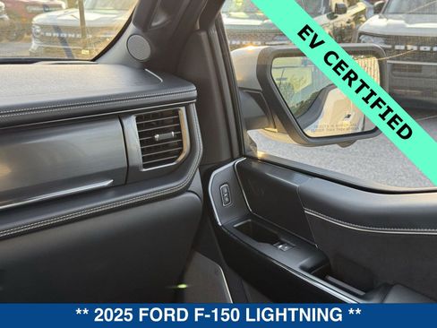 Certified 2025 Ford F150 Lightning Platinum image 17
