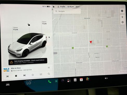 Used 2022 Tesla Model Y Performance AWD/4WD image 9