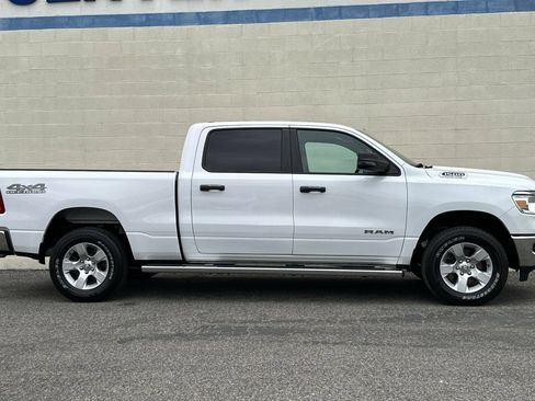 Used 2023 RAM 1500 Big Horn AWD/4WD image 3