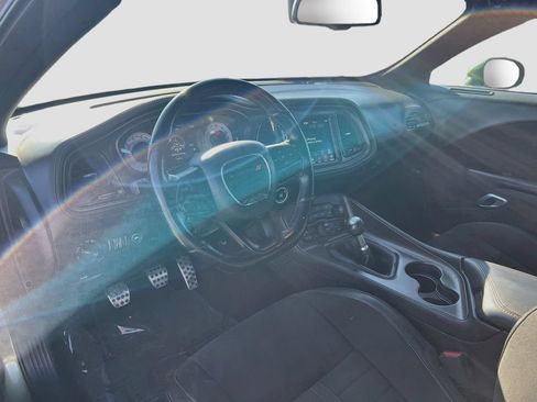 Used 2020 Dodge Challenger R/T Scat Pack RWD image 9