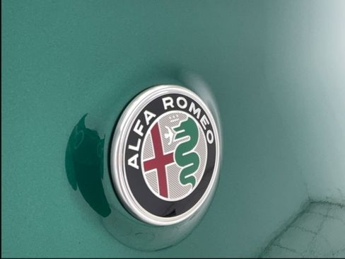 New 2026 Alfa Romeo Stelvio Sprint w/ Convenience Package AWD/4WD image 17