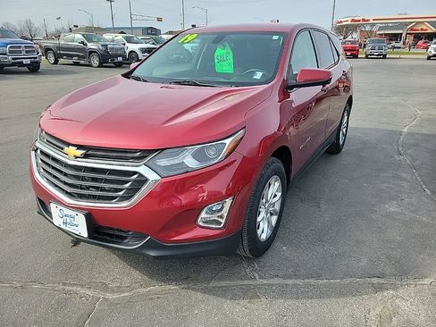 Used 2019 Chevrolet Equinox LT image 1