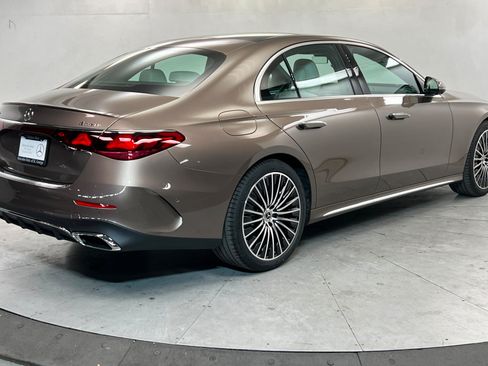 New 2026 Mercedes-Benz E 350 4MATIC Sedan image 5