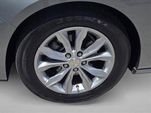 Used 2023 Chevrolet Malibu LT FWD image 21