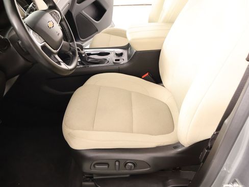 Used 2023 Chevrolet Traverse LT w/ LPO, Cargo Package AWD/4WD image 11