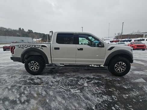 Used 2018 Ford F150 Raptor w/ Equipment Group 801A Mid image 6