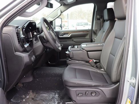 New 2026 Chevrolet Silverado 3500 LT w/ All Star Edition image 5