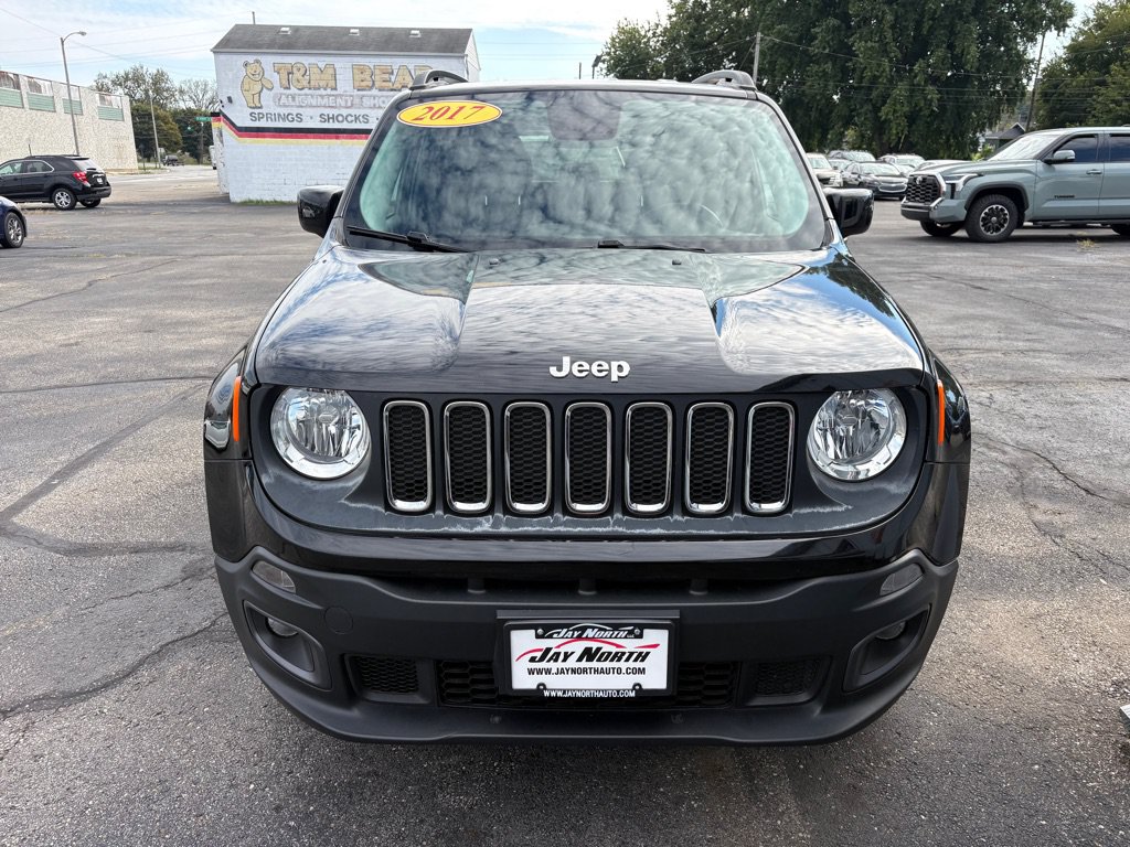 Used 2017 Jeep Renegade Latitude w/ Cold Weather Group AWD/4WD image 7