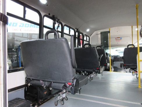 Used 2017 Ford E-450 and Econoline 450 Super Duty w/ Shuttle Bus Prep Package image 22