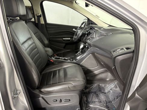 Used 2015 Ford Escape Titanium w/ Equipment Group 301A AWD/4WD image 33