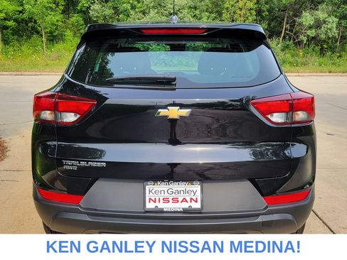 Used 2023 Chevrolet TrailBlazer LS AWD/4WD image 4