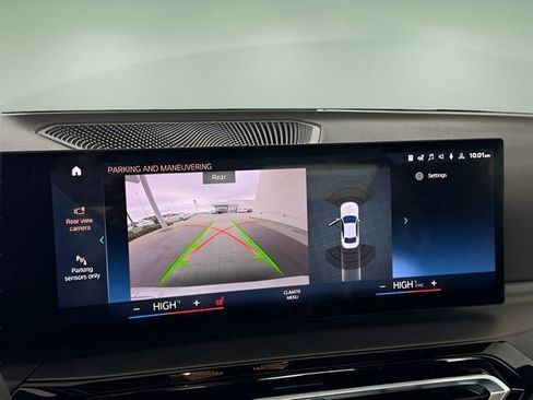 Used 2023 BMW 230i Coupe w/ Premium Package image 25