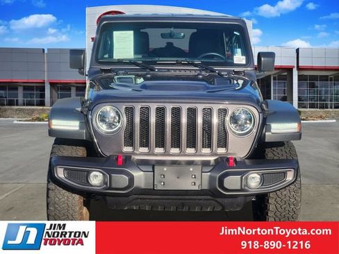 Used 2023 Jeep Wrangler Unlimited Rubicon w/ LED Lighting Group AWD/4WD image 2