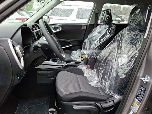New 2025 Kia Soul LX w/ LX Technology Package image 9