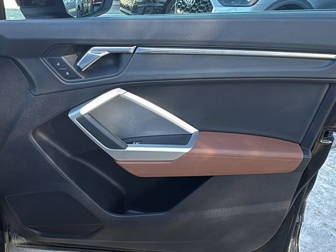 Used 2020 Audi Q3 2.0T Premium w/ Convenience Package image 30