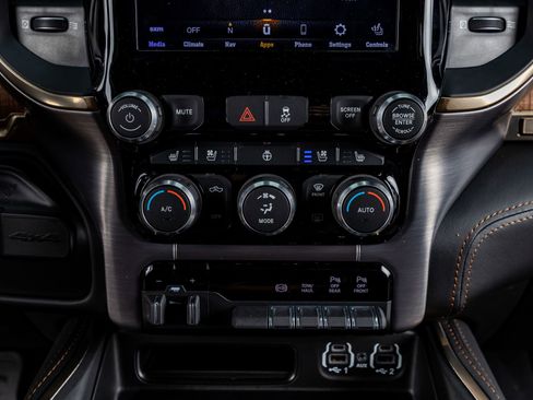 Used 2020 RAM 3500 Limited image 27