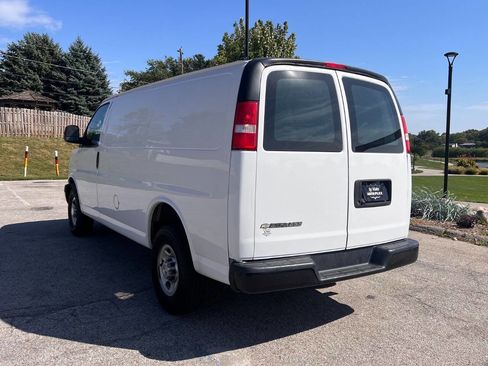 Used 2019 Chevrolet Express 2500 image 5