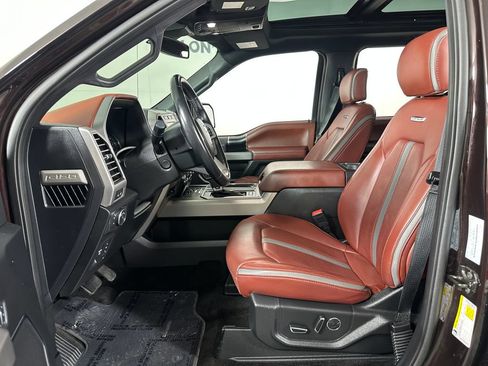 Used 2018 Ford F150 Platinum w/ Equipment Group 701A Luxury AWD/4WD image 13