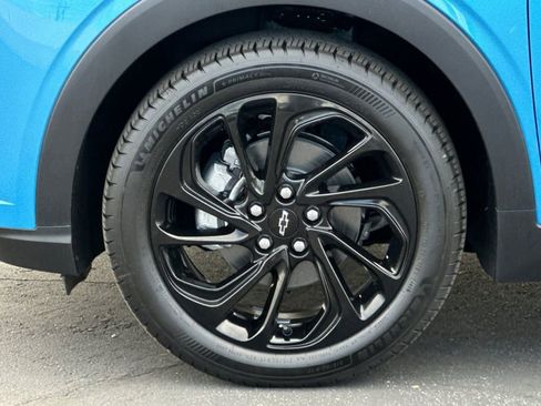 New 2027 Chevrolet Bolt RS w/ Technology Package FWD image 35