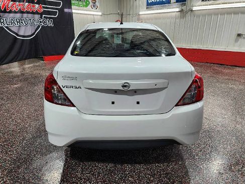 Used 2016 Nissan Versa S FWD image 6