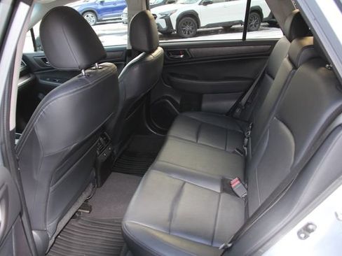 Used 2016 Subaru Outback 2.5i Limited image 27