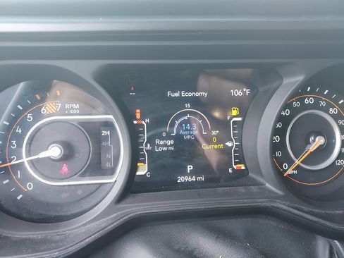 Used 2024 Jeep Wrangler Unlimited Sahara AWD/4WD image 18