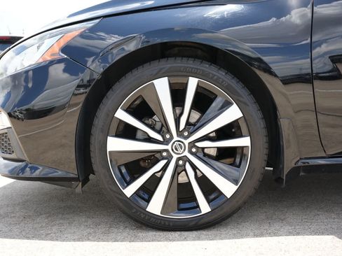 Used 2020 Nissan Altima 2.5 SR FWD image 23